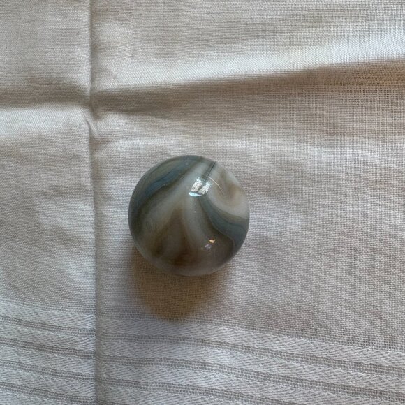 Glass marbles Lot of 4 One clear and 3 swirl  7/8 " - Picture 3 of 9